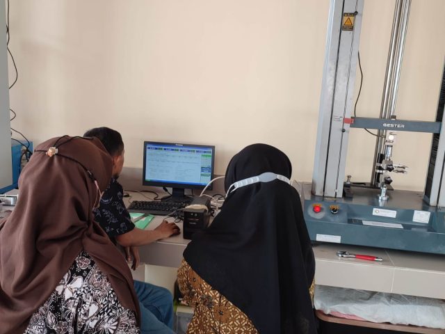 Maintenance Mesin Tensile, Brand : Gester – China
