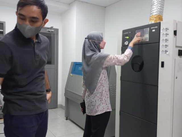 Pengecekan Xenotest (weathering test), Brand : ATLAS MTT AMETEK – USA