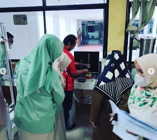 Install dan training alat-alat Laboratorium, Brand : Gester – China