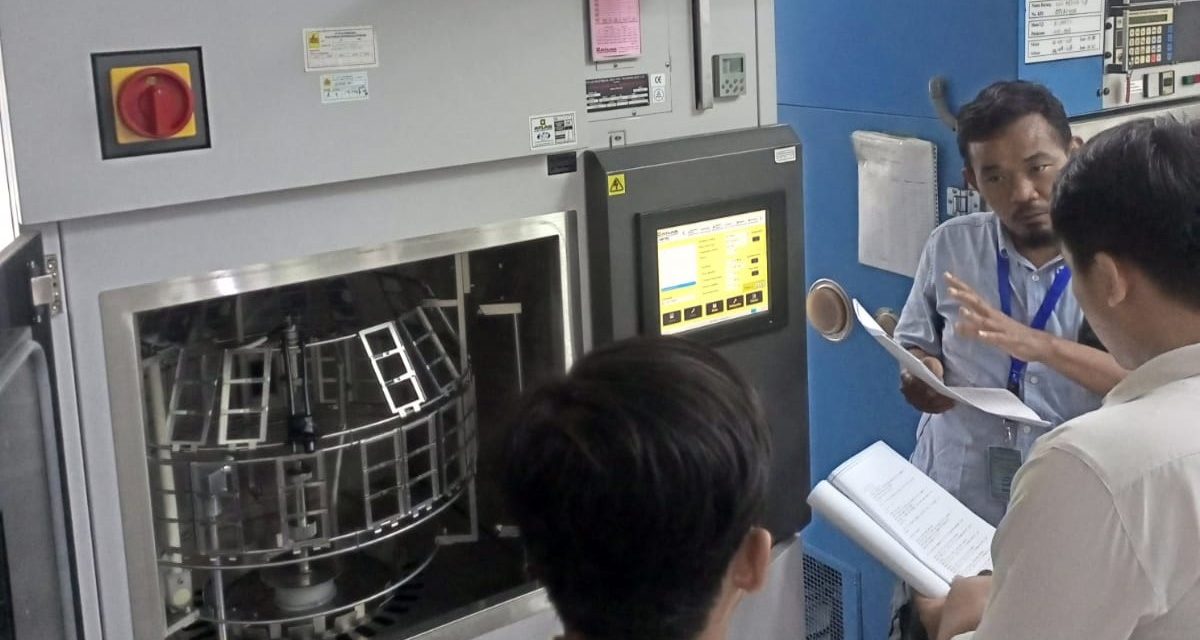 Pengecekan mesin Ci4000 type Weather – Ometer, Brand : Atlas MTT Ametek – Amerika