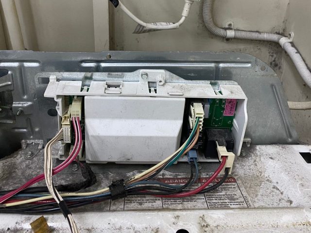 Mengirimkan dan Install Part untuk Mesin Kenmore Dryer DDOT-ELE-2406024-EL54