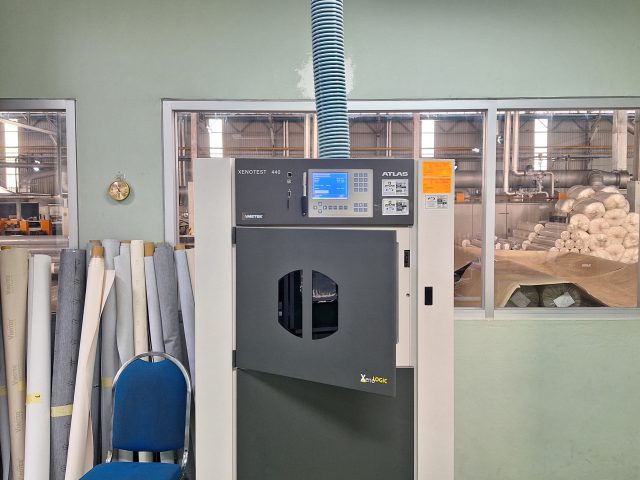 Pengiriman dan Installasi Xenonlamp, serta kalibrasi mesin Xenotest 440,Brand: Atlas MTT – Amerika