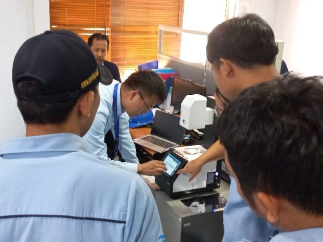 Training alat LS117 Optical Density Meter dan TH-110 Haze Meter