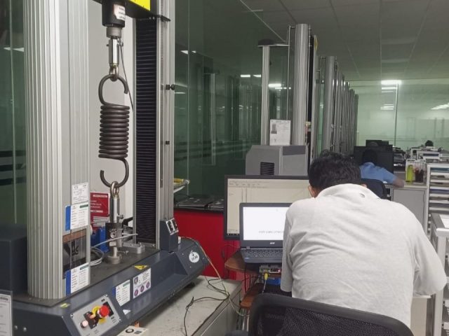 Kalibrasi mesin Tensile UT-2080 dan Rheometer DMR-2016 adjustment Suhu dan RH